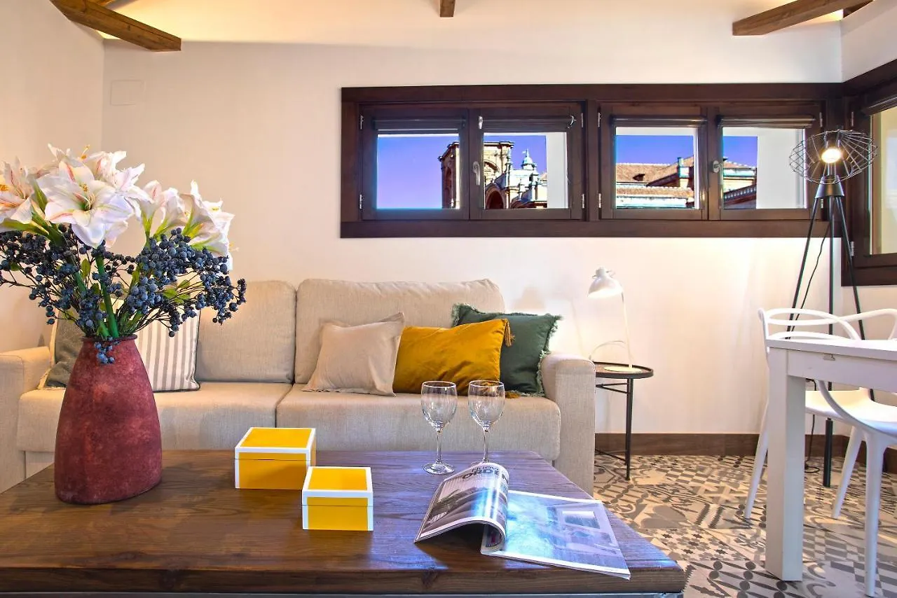 Genteel Home Zacatin 그라나다 아파트